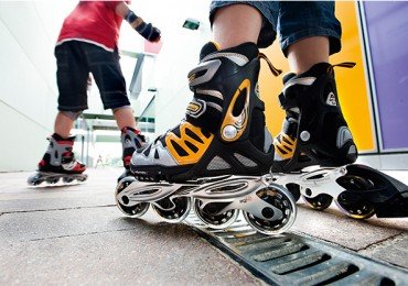 Tips on learning how to roller skate.